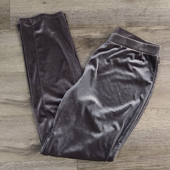 Ambrielle Other - Ambrielle Velvet pajama pants